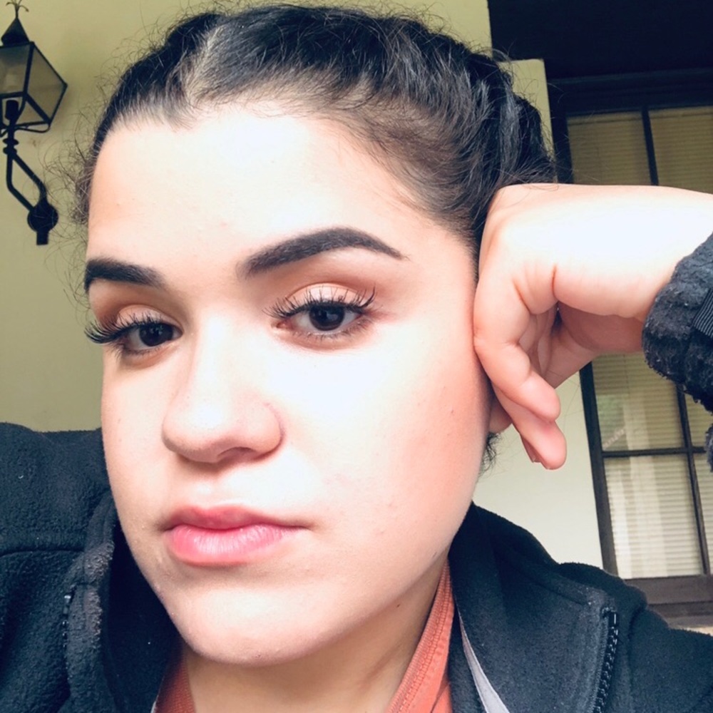 Meet your Posher, Alma